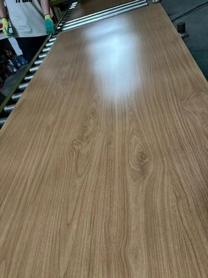 ভালো দাম 201 304 অনুকরণ কাঠের দানা স্টেইনলেস স্টীল শীট দরজা হোটেল সজ্জা অনলাইন